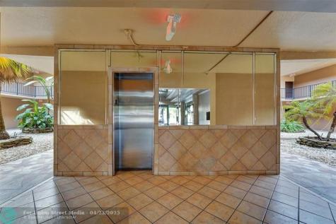 4060 N Hills Drive Hollywood FL 33021