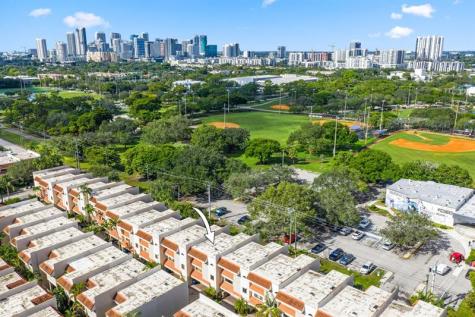 1401 NE 9 Street Fort Lauderdale FL 33304