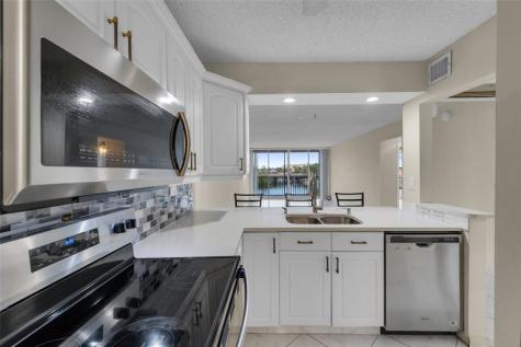 7 Royal Palm Way Boca Raton FL 33432