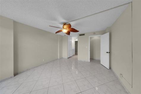 7 Royal Palm Way Boca Raton FL 33432