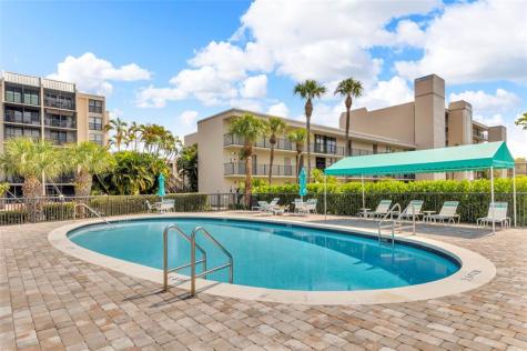 7 Royal Palm Way Boca Raton FL 33432