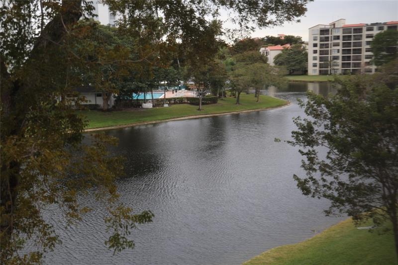 2228 N Cypress Bend Drive Pompano Beach FL 33069