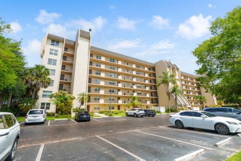 3300 W Rolling Hills Circle Davie FL 33328