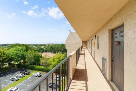 3300 W Rolling Hills Circle Davie FL 33328