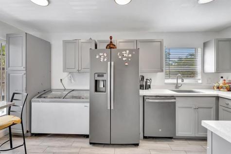 5860 NW 64th Avenue Tamarac FL 33319