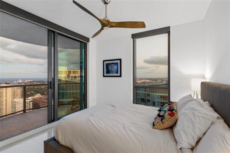 100 E Las Olas Boulevard Fort Lauderdale FL 33301