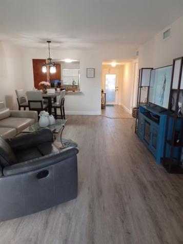 9201 Sunrise Lakes Boulevard Sunrise FL 33322