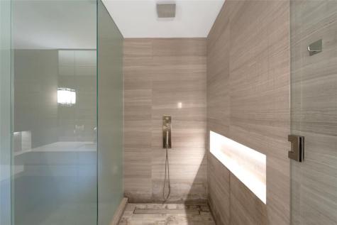 18975 Collins Avenue Sunny Isles Beach FL 33160