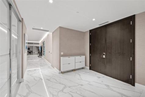18975 Collins Avenue Sunny Isles Beach FL 33160