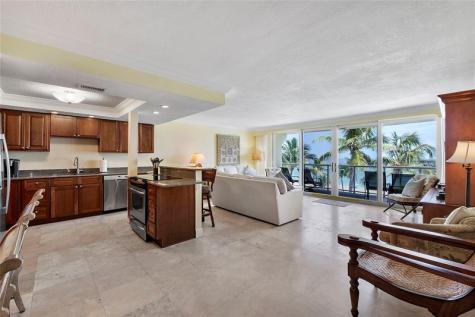 2080 E Hillsboro Boulevard Deerfield Beach FL 33441