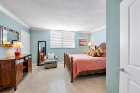 2080 E Hillsboro Boulevard Deerfield Beach FL 33441