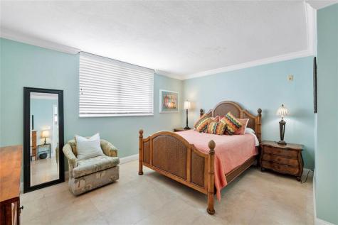 2080 E Hillsboro Boulevard Deerfield Beach FL 33441