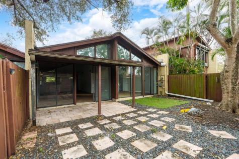 6111 NW 32nd Terrace Fort Lauderdale FL 33309