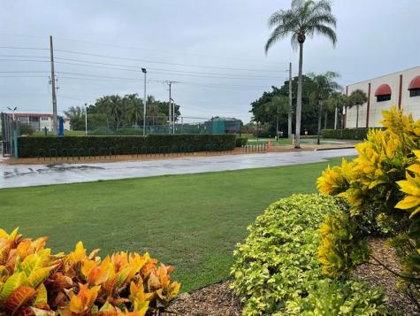 361 S Hollybrook Drive Pembroke Pines FL 33025