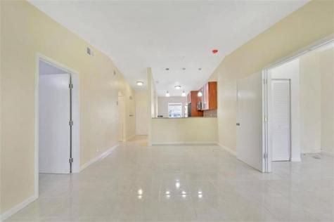 5544 Lakewood Circle Pompano Beach FL 33063