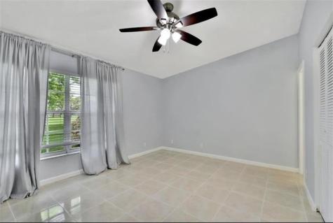 5544 Lakewood Circle Pompano Beach FL 33063
