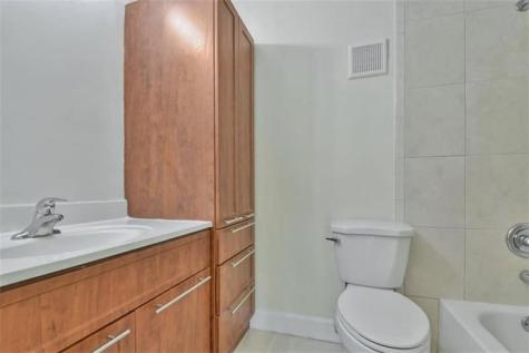5544 Lakewood Circle Pompano Beach FL 33063