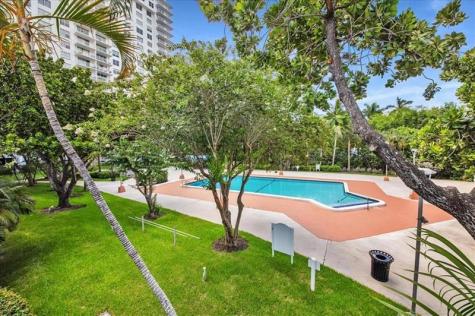 2851 NE 183rd Street Aventura FL 33160