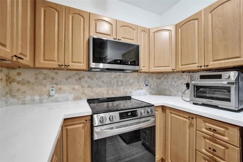 1743 NE 4th Avenue Fort Lauderdale FL 33305