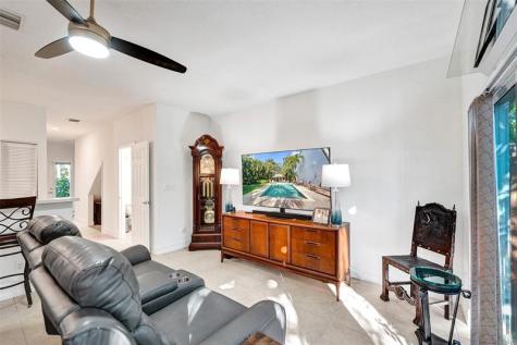 1743 NE 4th Avenue Fort Lauderdale FL 33305