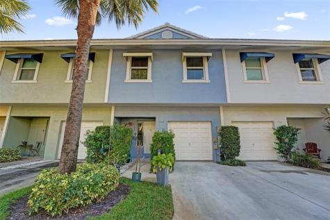 1743 NE 4th Avenue Fort Lauderdale FL 33305