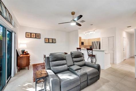 1743 NE 4th Avenue Fort Lauderdale FL 33305