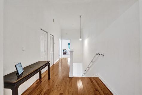 1743 NE 4th Avenue Fort Lauderdale FL 33305