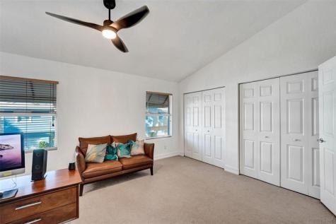 1743 NE 4th Avenue Fort Lauderdale FL 33305