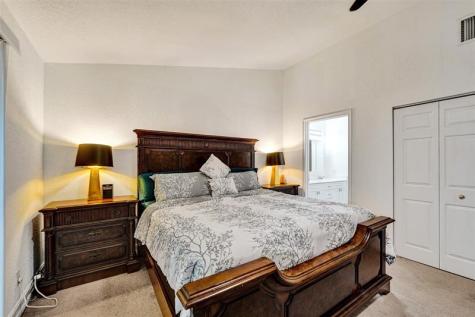 1743 NE 4th Avenue Fort Lauderdale FL 33305