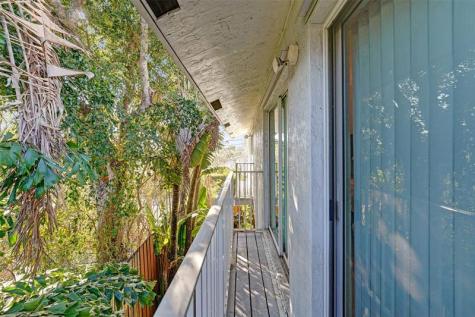 1743 NE 4th Avenue Fort Lauderdale FL 33305