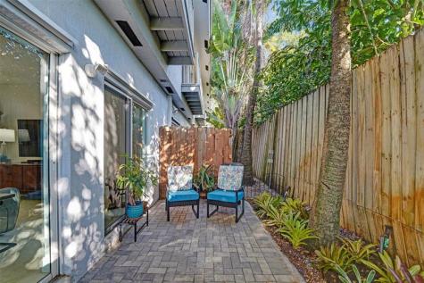 1743 NE 4th Avenue Fort Lauderdale FL 33305