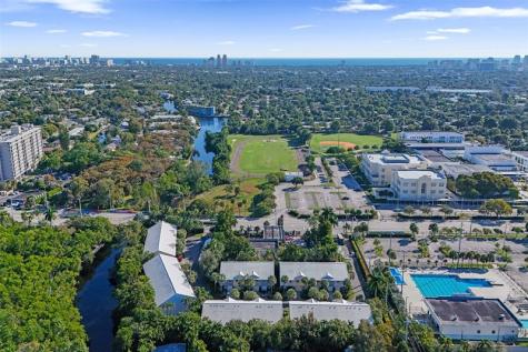 1743 NE 4th Avenue Fort Lauderdale FL 33305