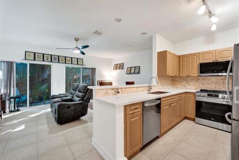 1743 NE 4th Avenue Fort Lauderdale FL 33305