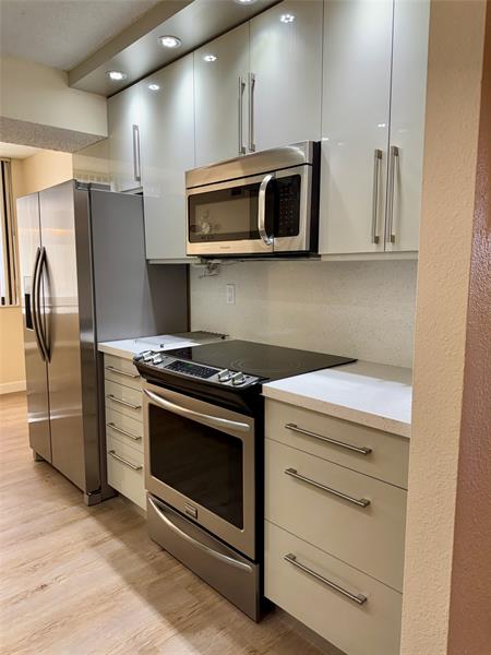 9585 SW 1st Court Coral Springs FL 33071