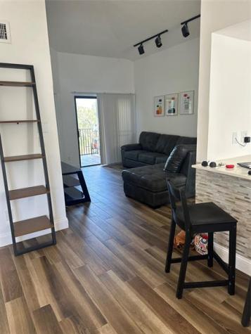 8142 NW 17th Manor Plantation FL 33322