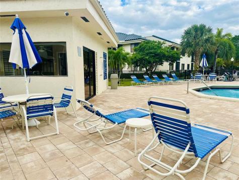 8142 NW 17th Manor Plantation FL 33322
