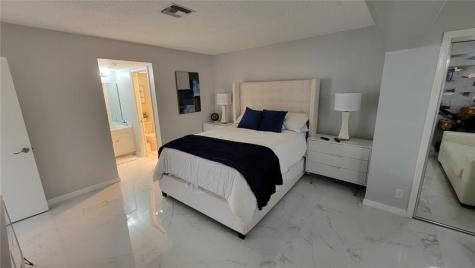 1801 Presidential Way West Palm Beach FL 33401