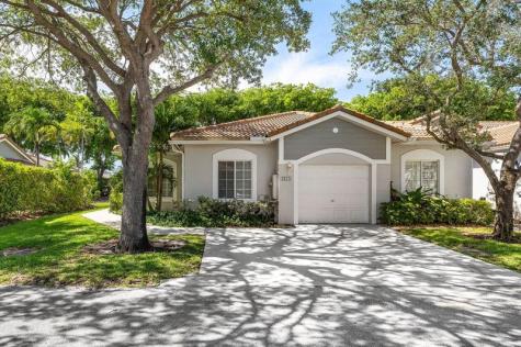4675 SW 12th Place Deerfield Beach FL 33442