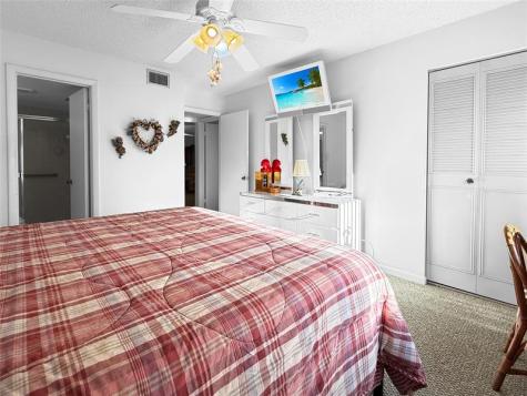 329 Knotty Pine Circle Greenacres FL 33463