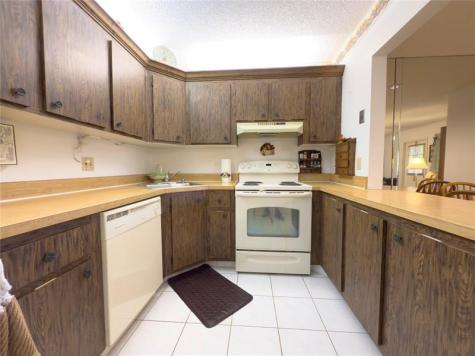 329 Knotty Pine Circle Greenacres FL 33463