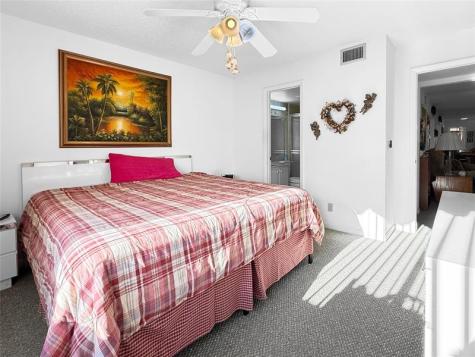 329 Knotty Pine Circle Greenacres FL 33463