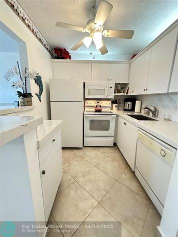 4108 Cambridge E Deerfield Beach FL 33442