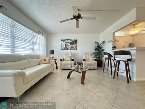 4108 Cambridge E Deerfield Beach FL 33442