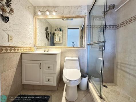 4108 Cambridge E Deerfield Beach FL 33442