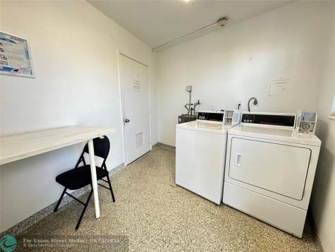 4108 Cambridge E Deerfield Beach FL 33442