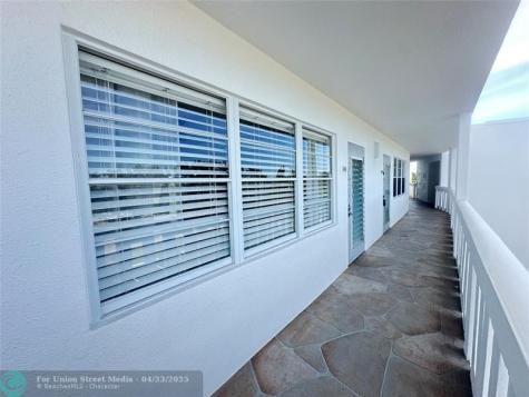 4108 Cambridge E Deerfield Beach FL 33442