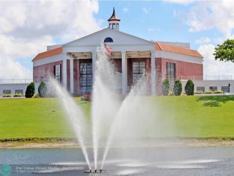 4108 Cambridge E Deerfield Beach FL 33442