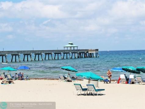 4108 Cambridge E Deerfield Beach FL 33442