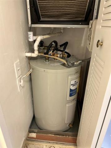 2831 Somerset Drive Lauderdale Lakes FL 33311