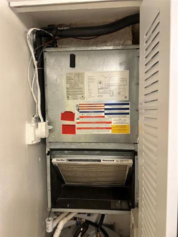 2831 Somerset Drive Lauderdale Lakes FL 33311